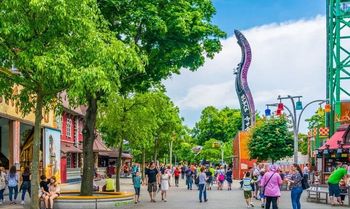 Vienna Wurstelprater Exploration Game and Tour