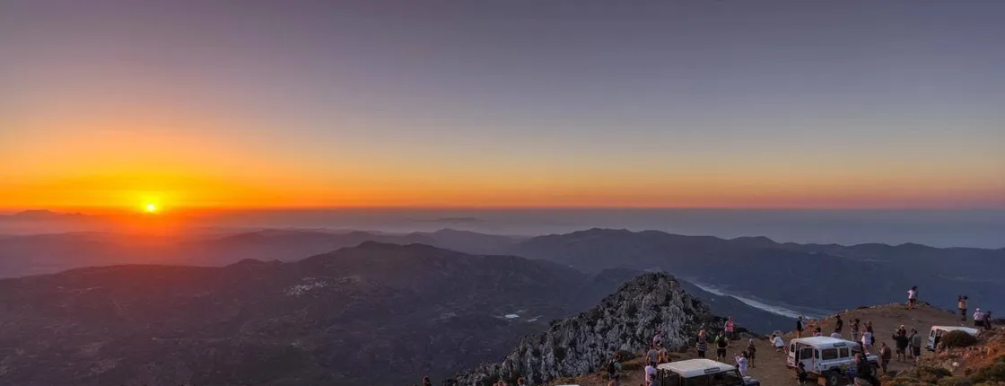 Mountains of Crete 4x4 sunset safari with dinner