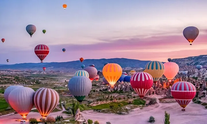 Cappadocia Hot Air Balloon w/ Champagne & Snack