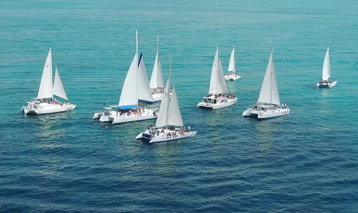 amazing day in catamaran and Isla Mujeres