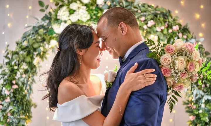 Las Vegas Wedding at The Little Vegas Chapel