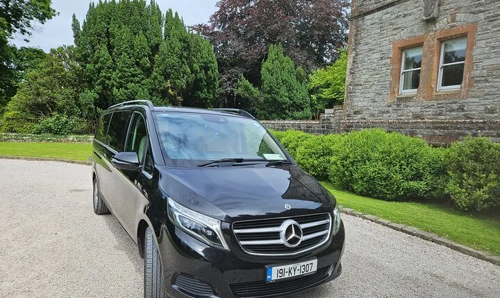 Dublin City Coastline and Wicklow Mountains Day Tour