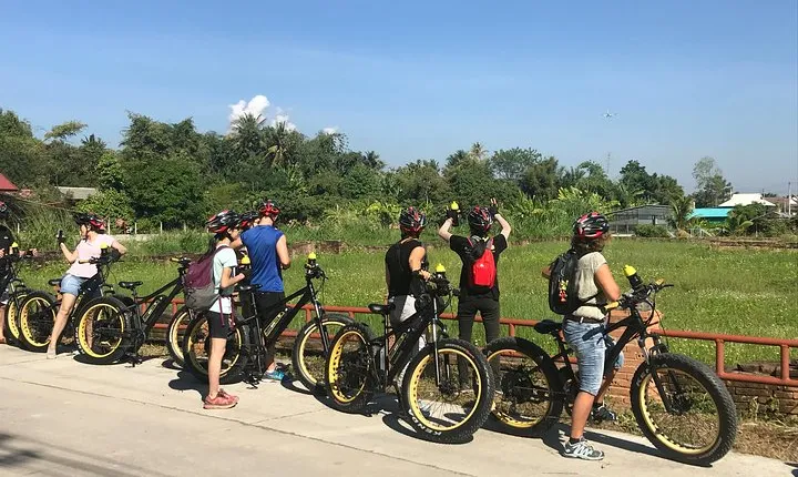 Half-day Ping River and rice paddies E-bike adventure (flat land, GUIDED)