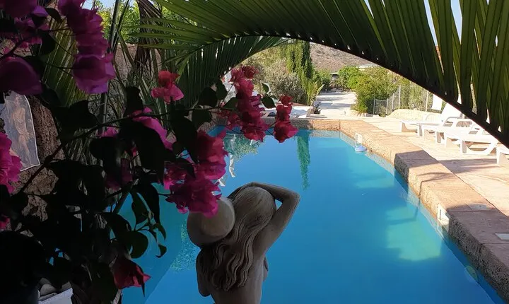 2-Hour Botanic Garden Tour in Akoursos