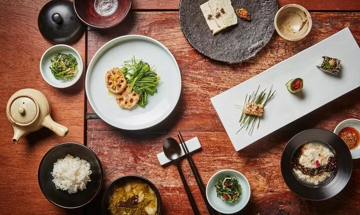 Seoul Vegan Delight Temples, Teas and Treats Tour