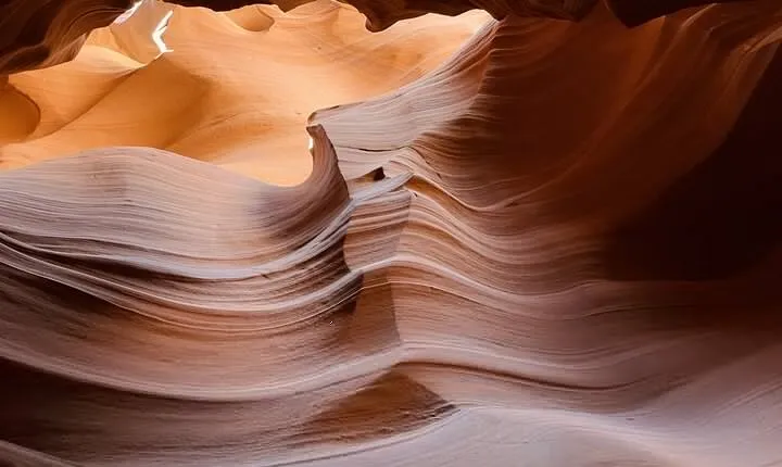Both Upper and Lower Antelope Canyon Half-Day Tour from Page