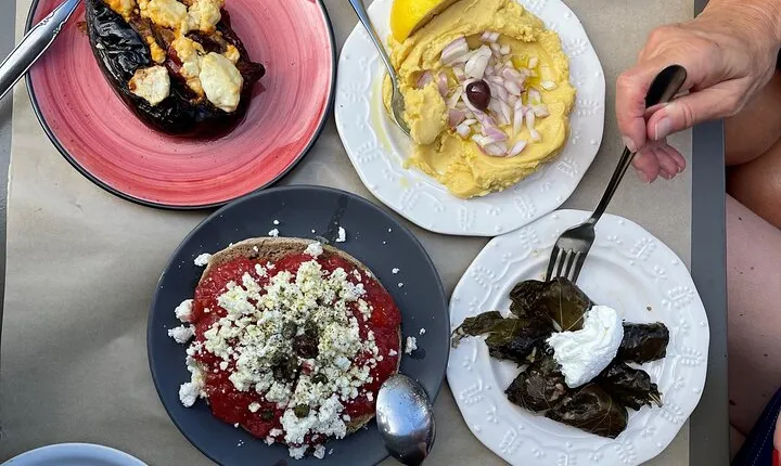 Food Tasting Tour with Central Market Visit In Athens