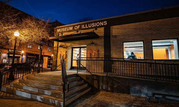 Museum of Illusions Dallas Admission