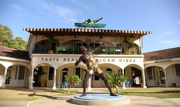 Restaurant Transportation for Breakfast/Lunch/Dinner Montego Bay