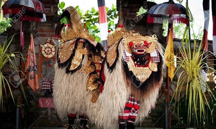Bali Traditional Dance, Waterfall and Hindu temple with lunch