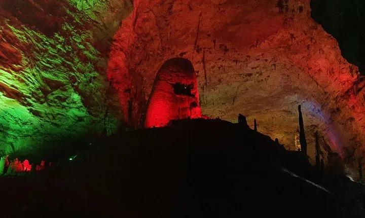 Zhangjiajie National Forest Park(Avatar) & Yellow Dragon Cave Private Day Tour