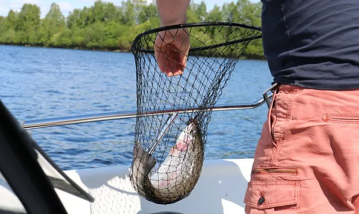 Private Guided Fishing Boat Tour in Rovaniemi