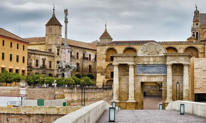 Cordoba Old Town Private Walking Tour With A Guide