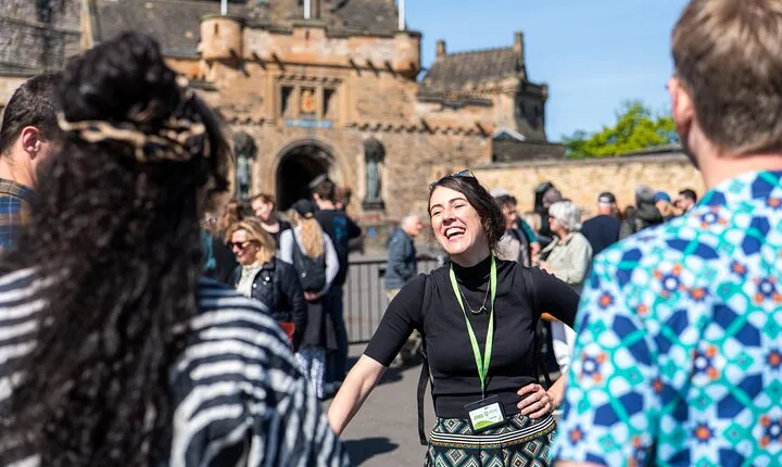 Edinburgh Castle Guided Walking Tour in English