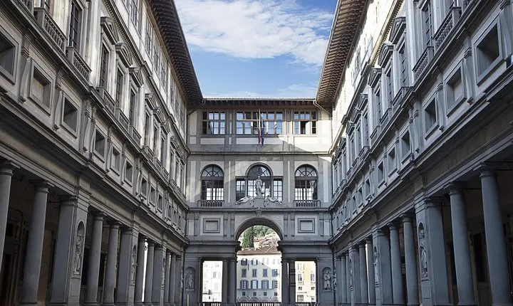 Florence: Uffizi Gallery Small Group Tour with Skip-the-Line