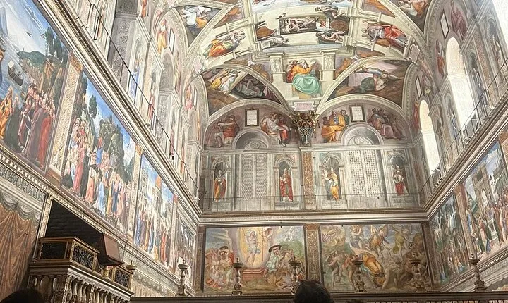 Vatican Museums Evening Tour with Sistine Chapel Access