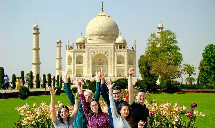 Same Day Taj Mahal Tour by Car From Delhi