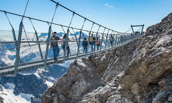 From Bern - Engelberg, Cheese, Trübsee, and Mt. Titlis Discovery Private Tour