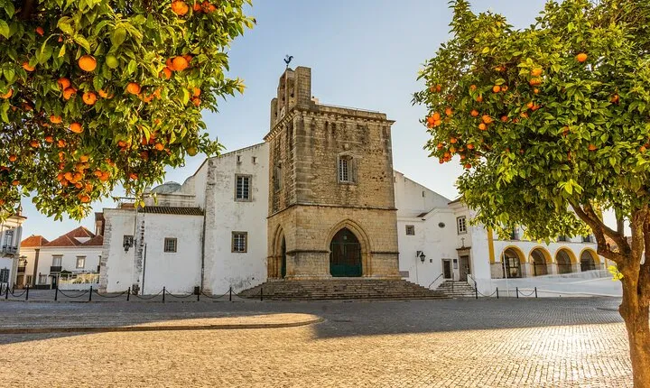 Hello Faro: Private 2-Hour Intro City Walk with Local Guide