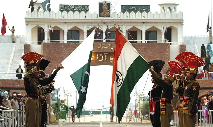Amritsar 1 Day Tour, Golden Temple with Wagah Border