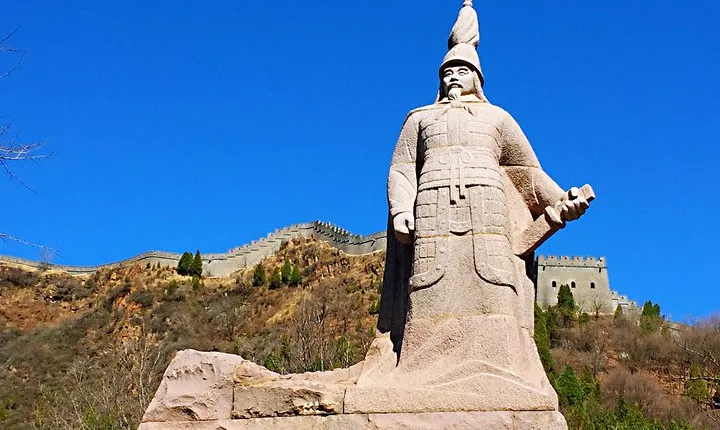 All Inclusive Private Hiking Tour to Qing East Tomb and Huangyaguang Great Wall