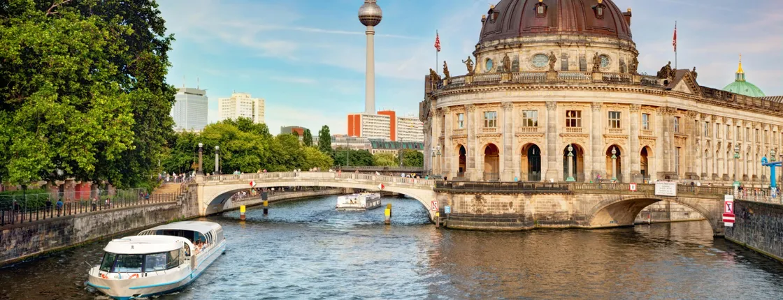 Berlin hop-on hop-off boat tour 1-day and 2-day tickets