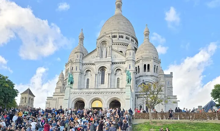 Montmartre, a journey through time in the artists' district