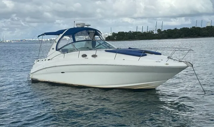 Private Yacht Rental 35ft in Miami for Up to 12 People