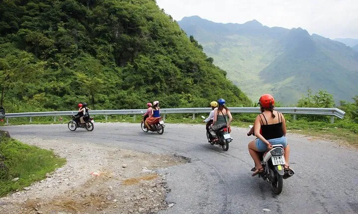 Ha Giang Loop Tour 3 days 2 nights (small group with easy rider)