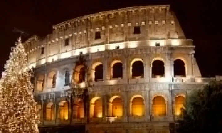 Christmas Walking Tour in Rome