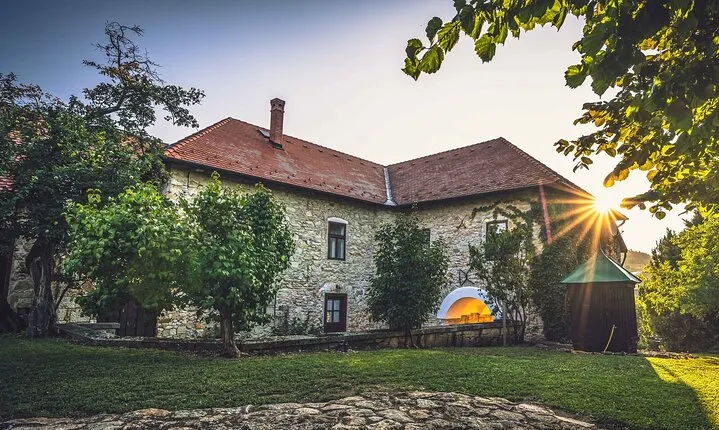 2 Days Tokaj Wine Tour in Mád Hungary with Meals