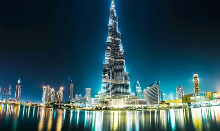 Burj Khalifa 125th Floor, Lunch or Dinner at Rooftop Burj Club