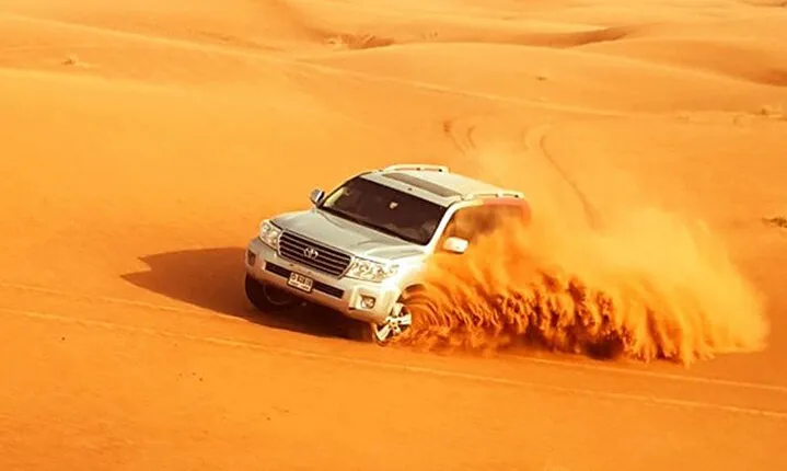 VIP Desert Safari with Dinner from Dubai