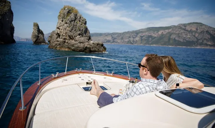 Positano and Amalfi Small Group Boat Tour from Sorrento