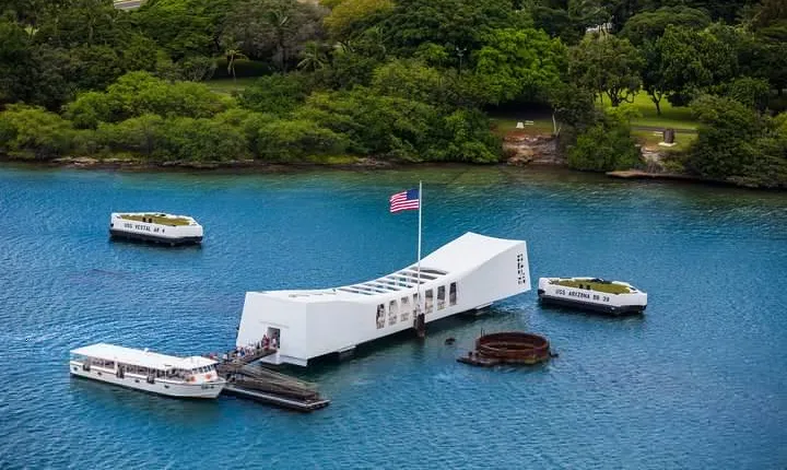 Pearl Harbor, USS Arizona Memorial & Honolulu City Tour