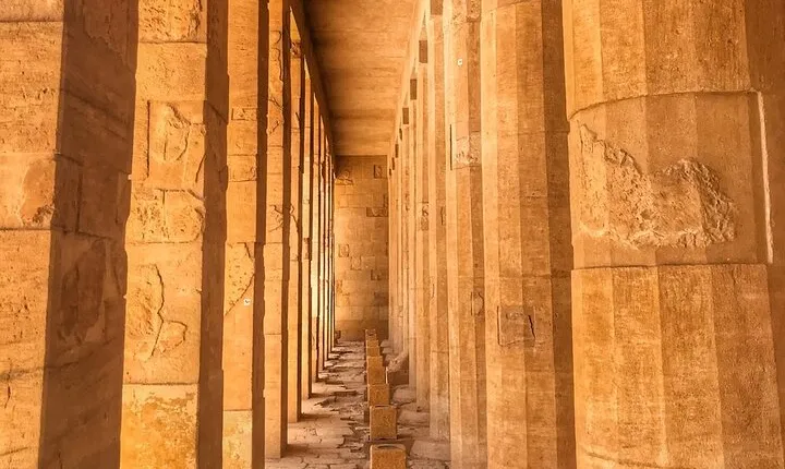 Enjoy 4 Days Nile Cruise Aswan & Luxor with Hot Air Balloon from Cairo by Flight
