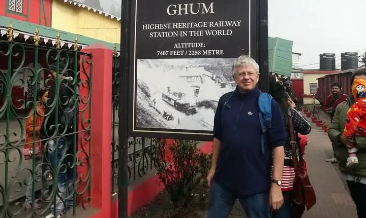 Colonial Heritage Walking Tour in Darjeeling