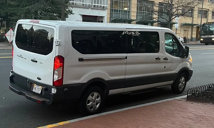 private Ronald Reagan, Washington National Airport transfer