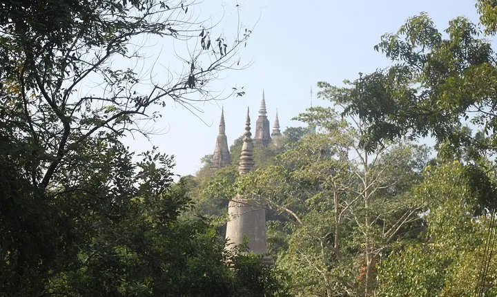 Oudong Mountain And Floating Village Cycle Tour