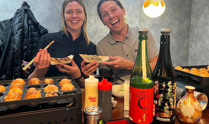 Osaka SAKE Tasting with Takoyaki Cooking