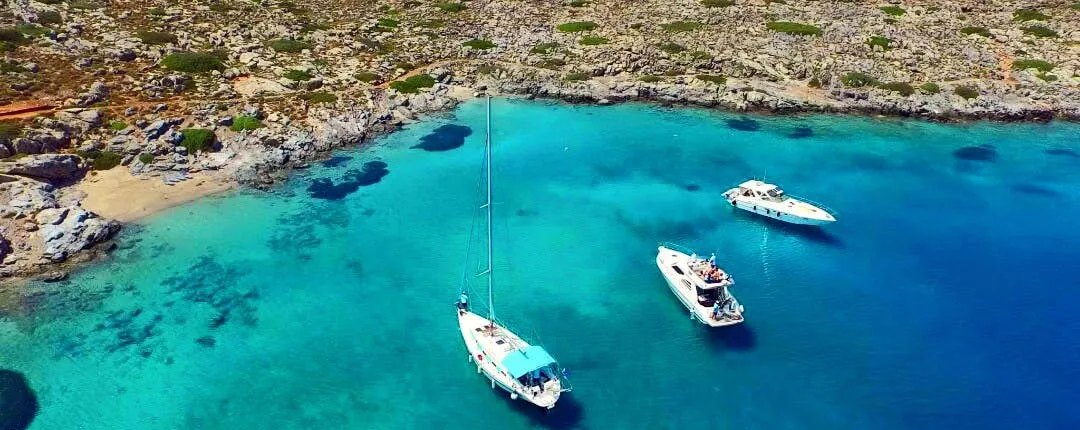 Dia Island Boat Cruise