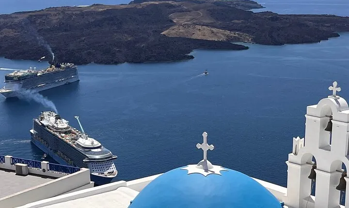 Half Day Private Tour in Santorini