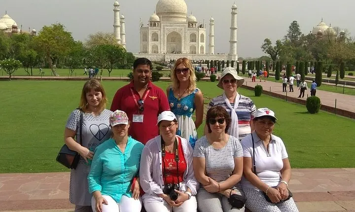 Full Day Guided Taj Mahal Tour By Car