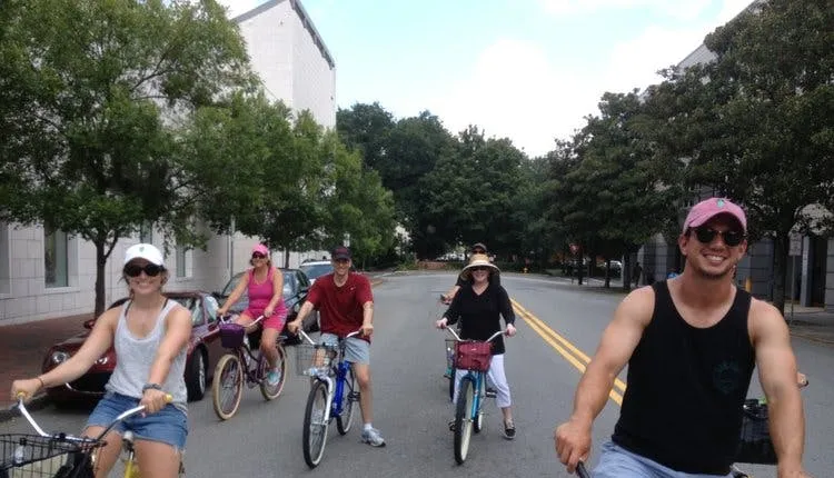 Pedal through History bike tour in Savannah