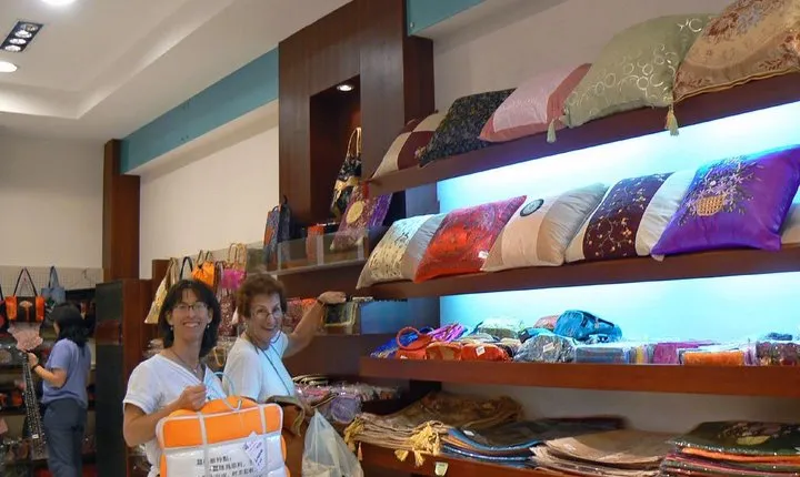 Private Beijing One Day Shopping Trip