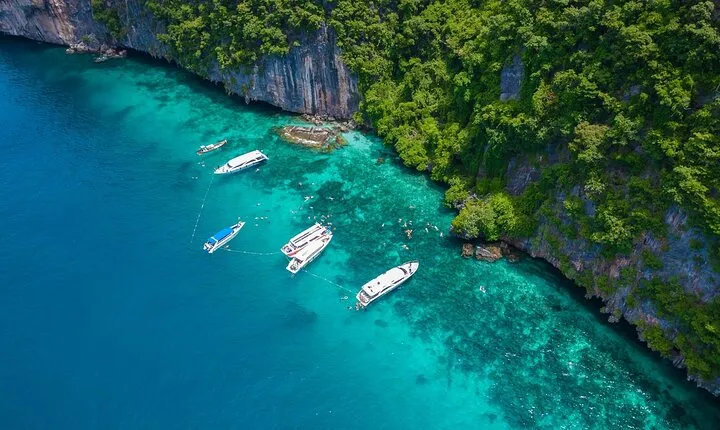 Exclusive Phi Phi, Maya Bay and Bamboo Island by Speed Boat 