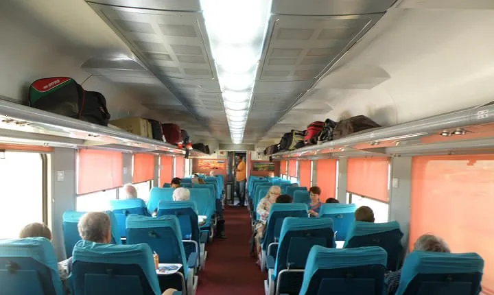  From Delhi: Private Taj Mahal & Agra Day Trip by India's Fastest A/c Train 