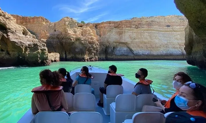 Boat tour Benagil Caves