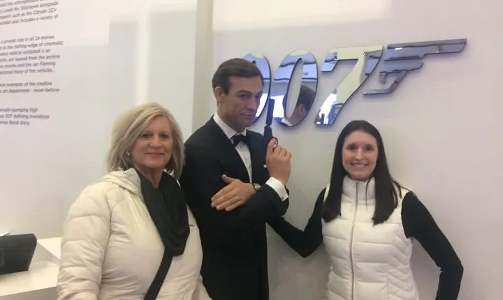 James Bond ,The Kingsman, plus Spies and Villains Black Taxi Tour