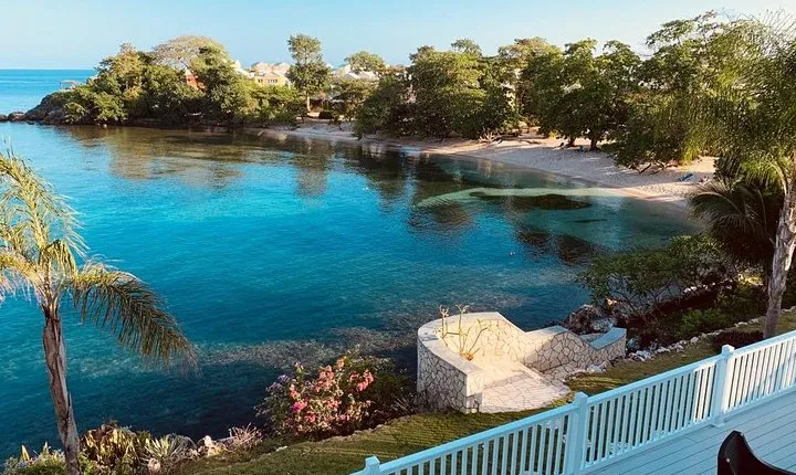 Private Montego Bay Airport Transfer to Negril